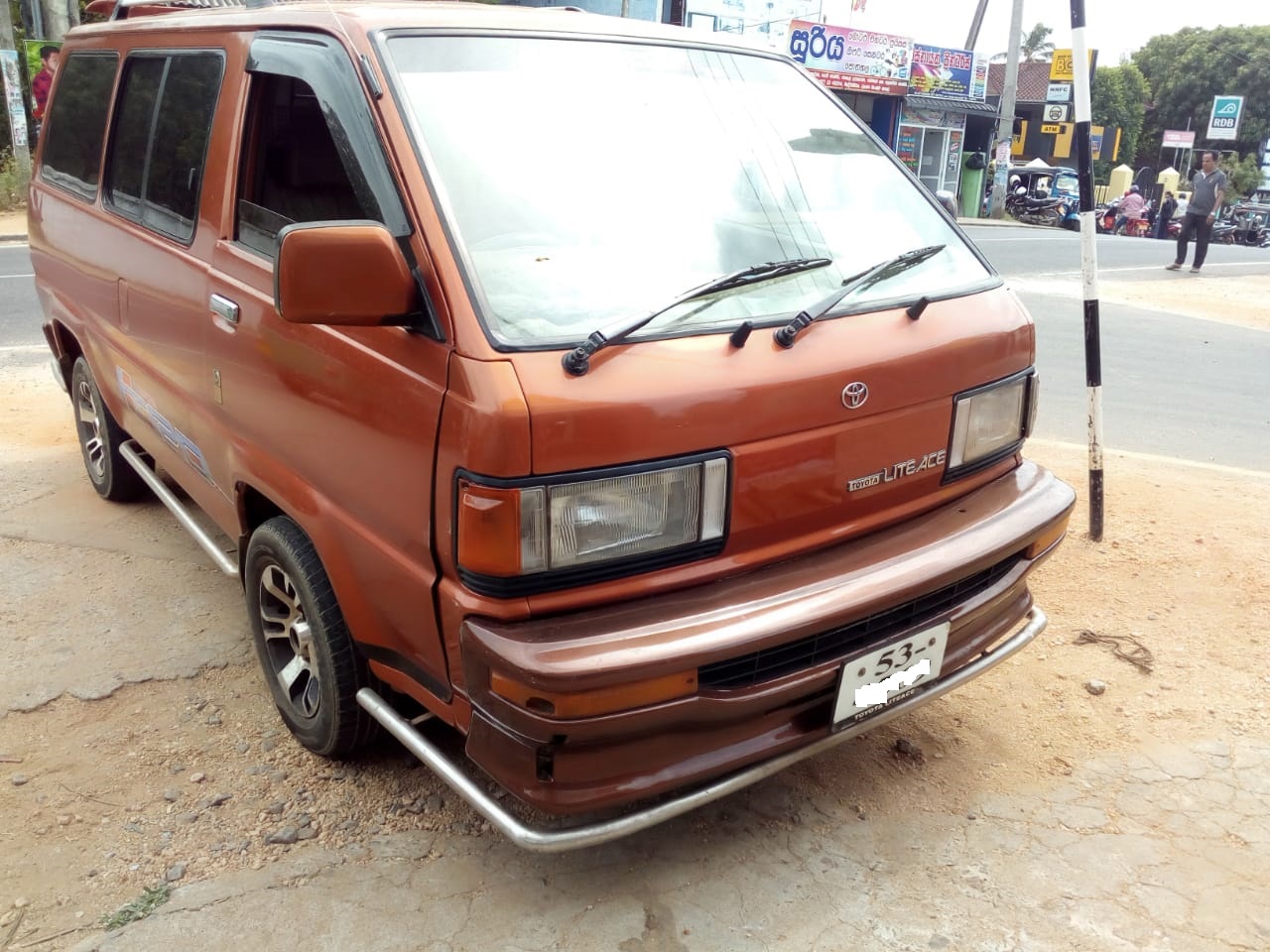 TOYOTA | LIGHTACE | 1988 | IN MADIRIGIRIYA